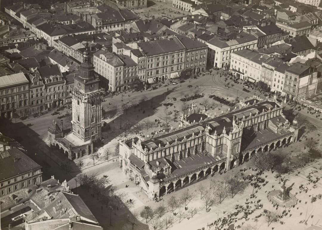 Main Square in Krakow at the beginning of the 20th century
